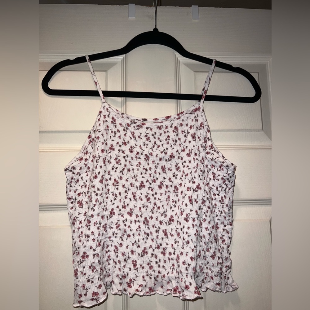 Ruffle flower tank